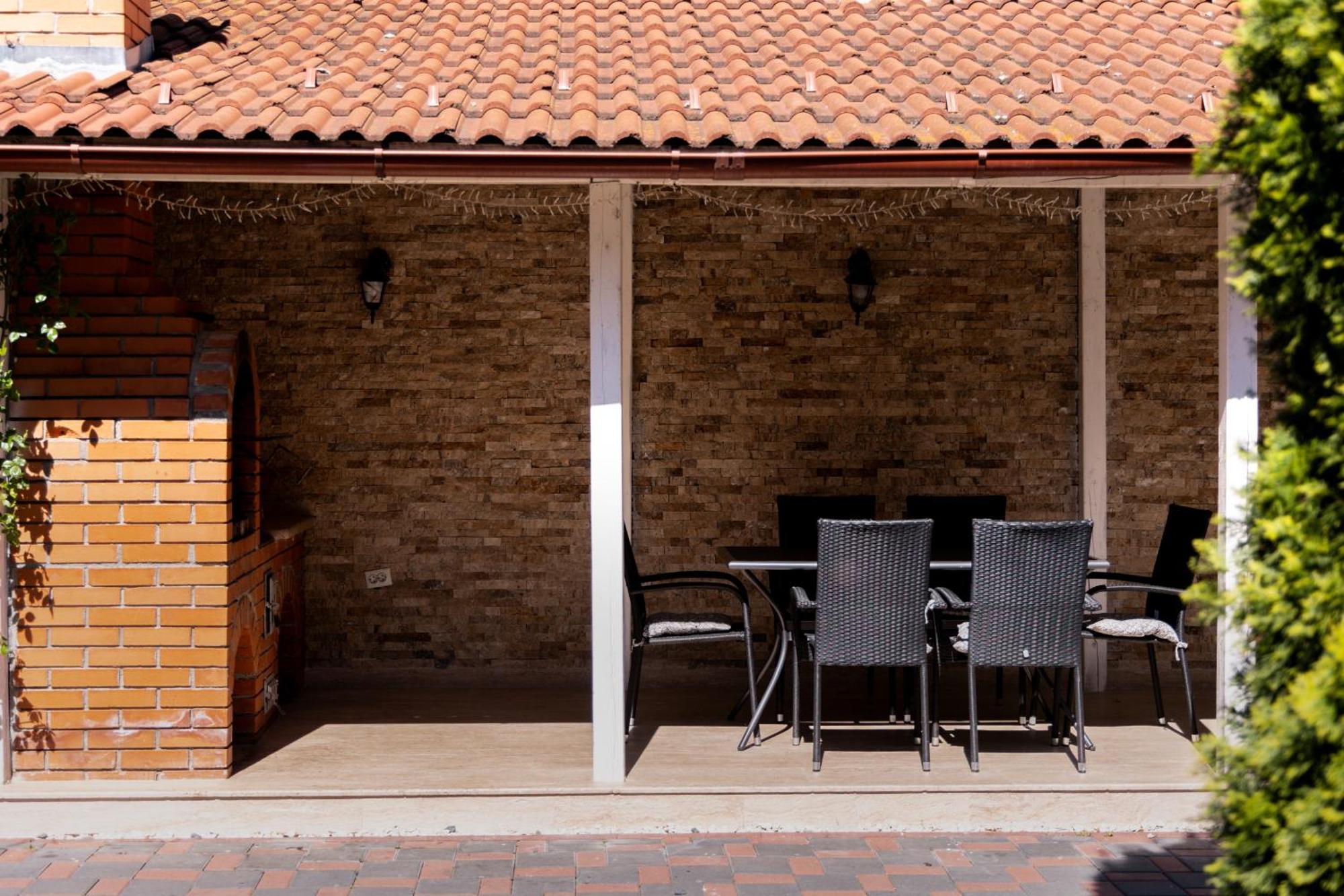 Green Garden Avrig Exterior foto